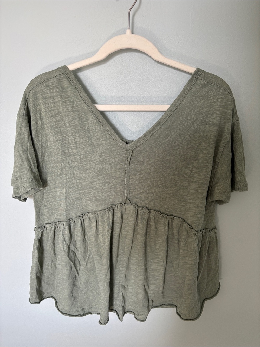 American Eagle Outfitters Sage Green Short Sleeve Top